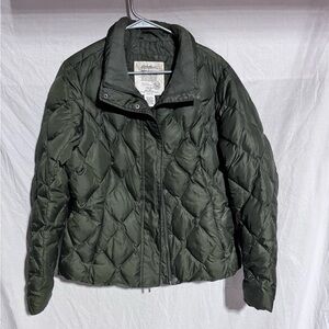 Eddie Bauer dark green down filled quilted coat Size Large
